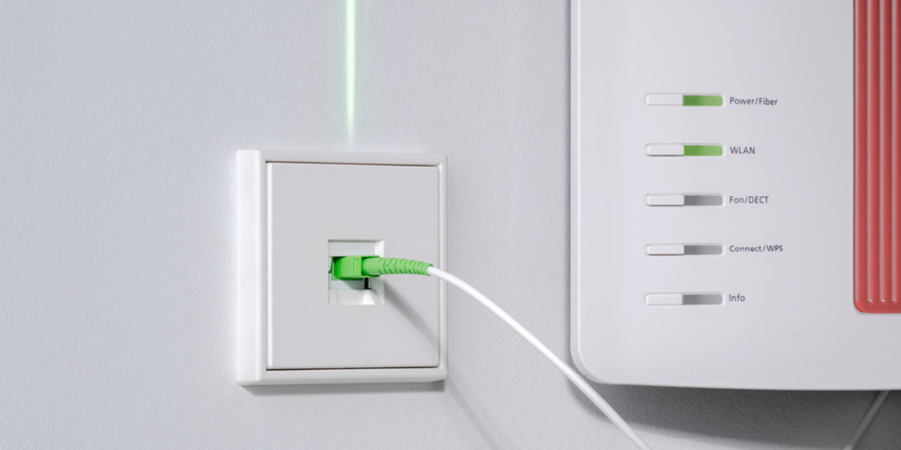 Die neuen Glasfaser-Anschlussdosen bei Elektro Kienhöfer GmbH in Staig – Steinberg